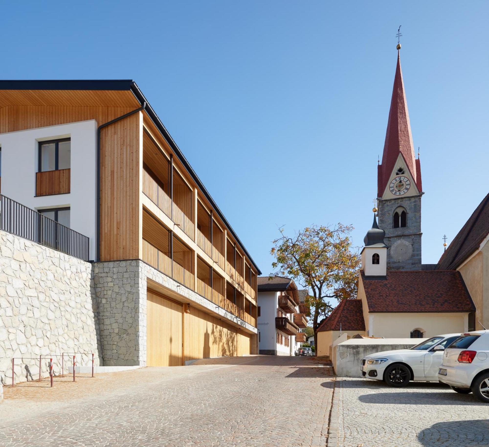 Apartment Mesnerhof Chalet With Dolomite View And Free Indoor Parking *